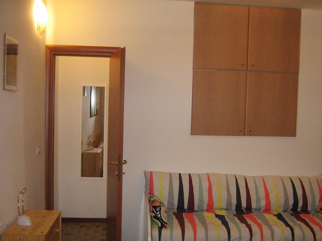 Flat In Milan 3 Apartment Room photo