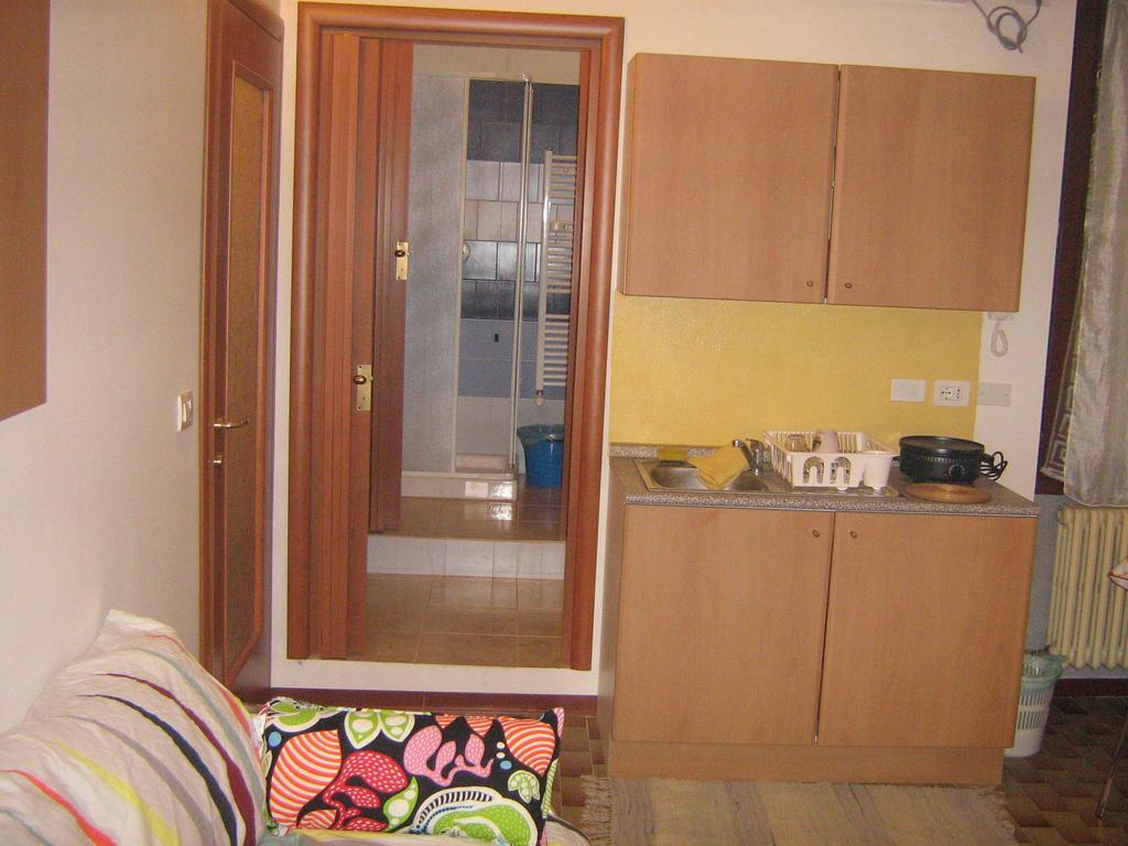 Flat In Milan 3 Apartment Room photo
