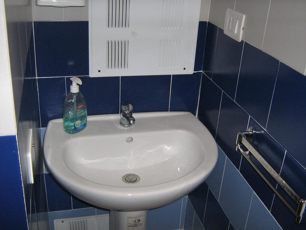 Flat In Milan 3 Apartment Room photo